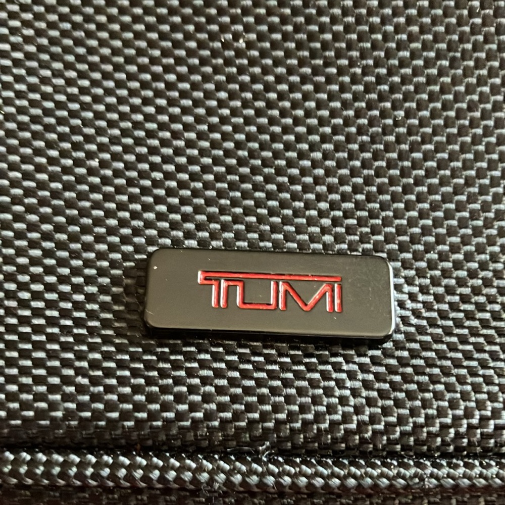 Tumi Black Compact Organizer - Picture 2 of 6
